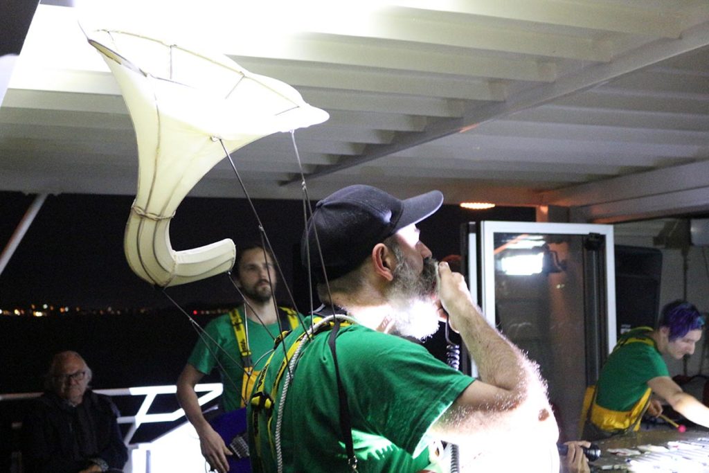 Squeeze! Squeeze! Squeeze! 4