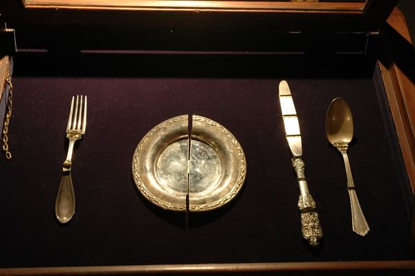 Slatters Court Fine Silver